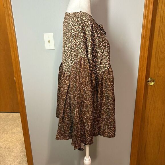 Hayden Los Angeles Brown floral tie neck babydoll top NEW size L - Picture 4 of 9